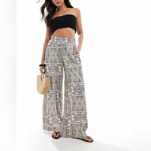 Vero Moda VMMENNY High Rise Trousers Wide Leg Pants Size Small